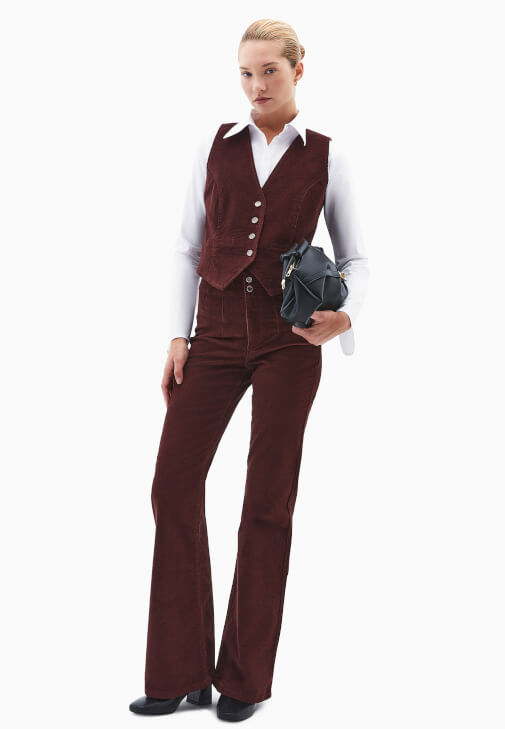 Kadife Yelek ve Kadife Flare Pantolon Kombini