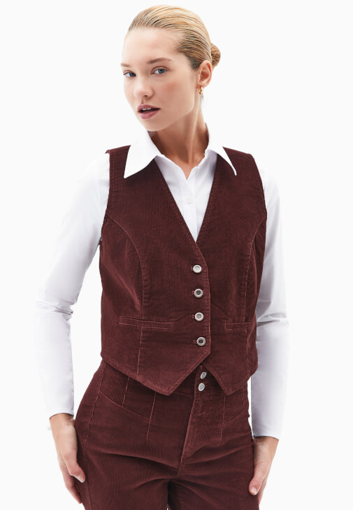 Kadife Yelek ve Kadife Flare Pantolon Kombini