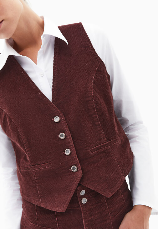 Kadife Yelek ve Kadife Flare Pantolon Kombini