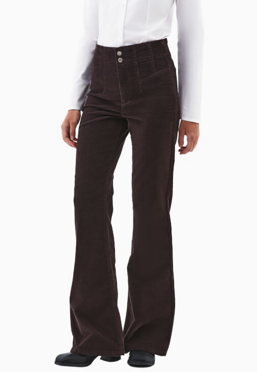 Flare Pantolon ve Yelek Kombini