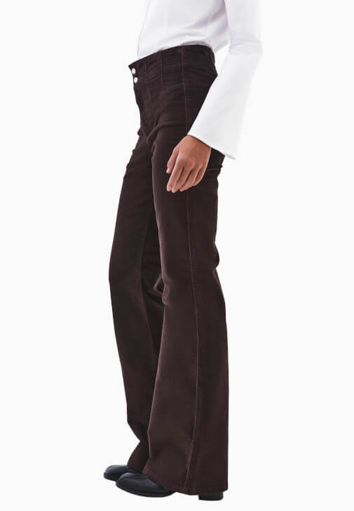 Flare Pantolon ve Yelek Kombini