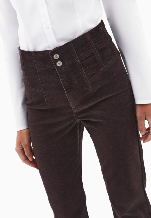 Flare Pantolon ve Yelek Kombini