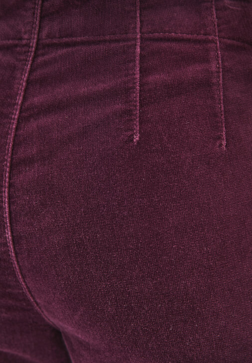 Kadife Flare Pantolon ve Yelek Kombini