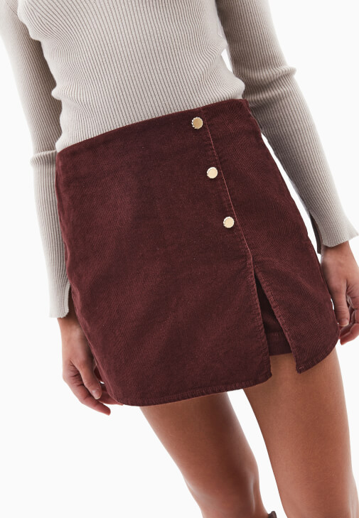 Şort Etek ve Crop Ceket Kombini