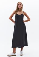 Women Black Modal Midi Dress with Pockets