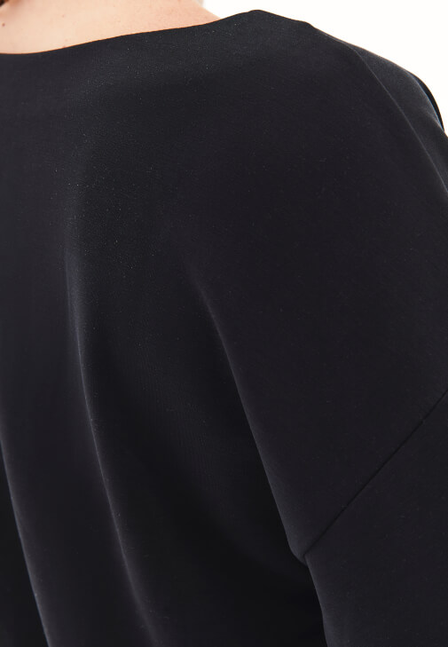 Oversize Sweatshirt ve Bol Paça Pantolon Kombini