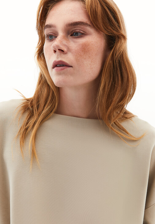 Modal Sweatshirt ve Bol Paça Pantolon Kombini