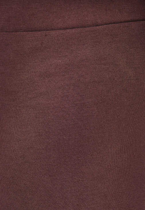 Barrel-Fit Pantolon ve Sweatshirt Kombini