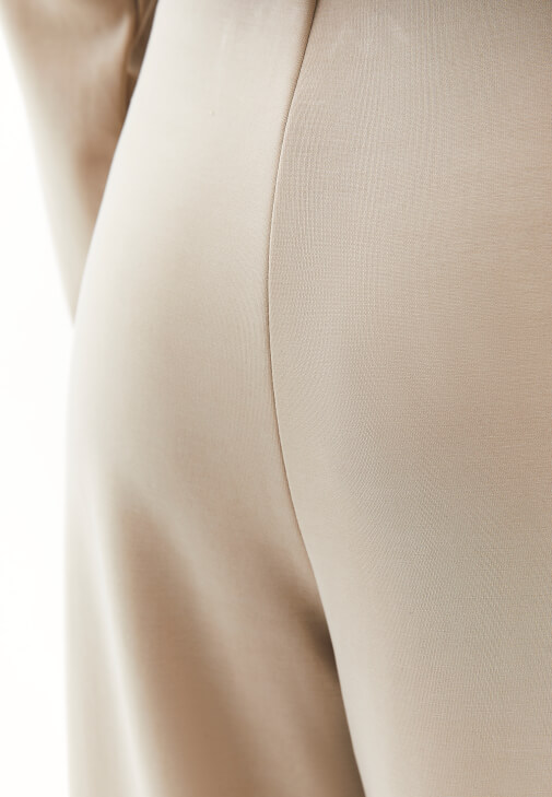 Bol Paça Pantolon ve Sweatshirt Kombini