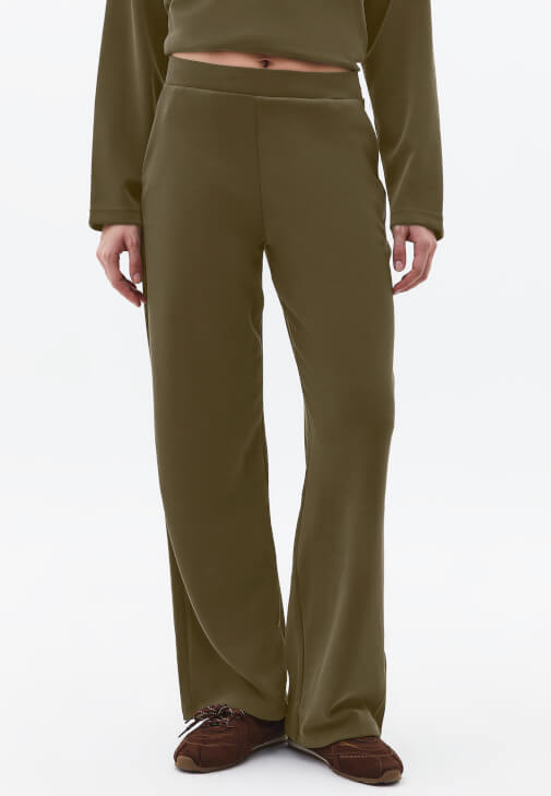 Modal Pantolon ve Modal Oversize Sweatshirt Kombini