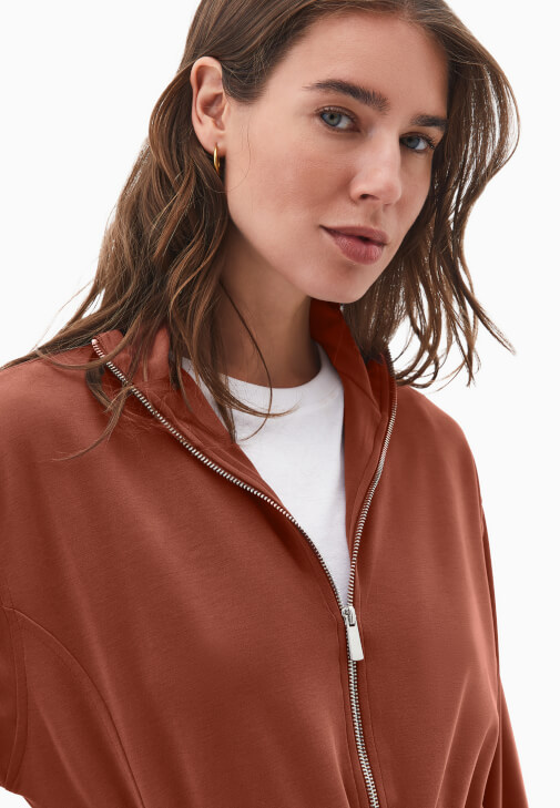 Modal Fermuarlı Sweatshirt ve Modal Pantolon Kombini