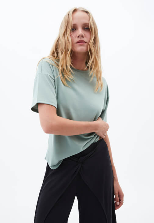 Yeşil Modal Sıfır Yaka Tişört