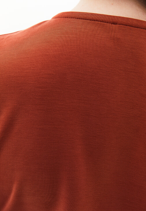 V Yaka Atlet ve Modal Pantolon Kombini