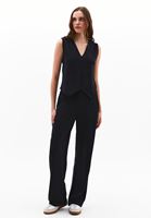 Bayan Siyah Modal V Yaka Atlet