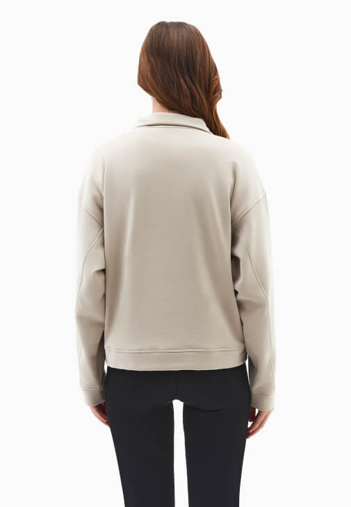 Çıtçıtlı Sweatshirt ve Tayt Kombini