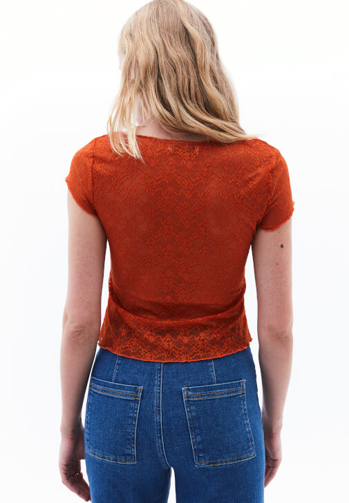 Dantel Tişört ve Pantolon Kombini