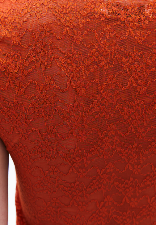 Dantel Tişört ve Pantolon Kombini