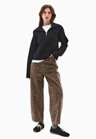 Bayan Siyah Fermuarlı Polo Yaka Kazak