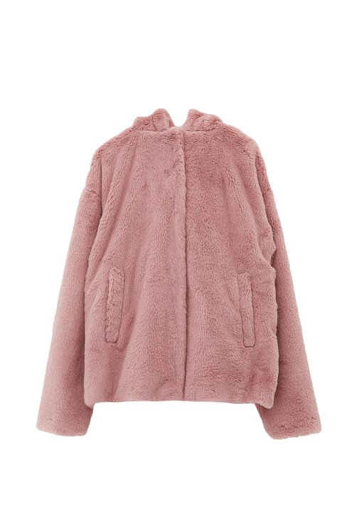 Vegan Kürk ve Wide-Leg Pantolon Kombini