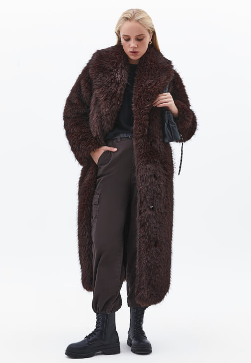  Vegan Kürk ve Kargo Cepli Pantolon Kombini