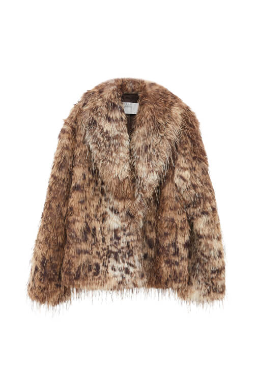 Vegan Kürk ve Barrel-Fit Pantolon Kombini