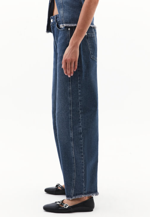 Barrel-Fit Pantolon ve Denim Bluz Kombini