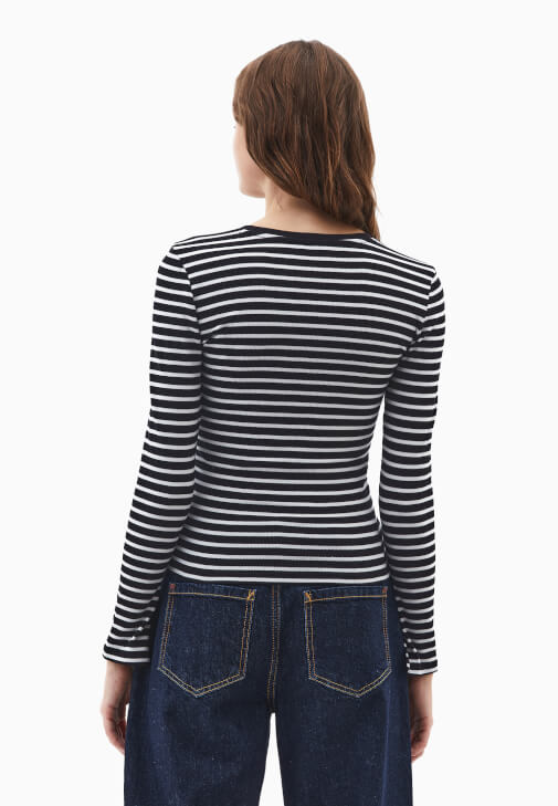 Çizgili Tişört ve Barrel-Fit Pantolon Kombini