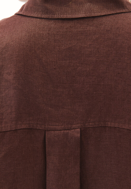 Düğmeli Keten Gömlek ve Pantolon Kombini