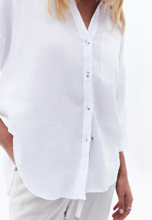 Oversize Gömlek ve Carrot-Fit Pantolon Kombini