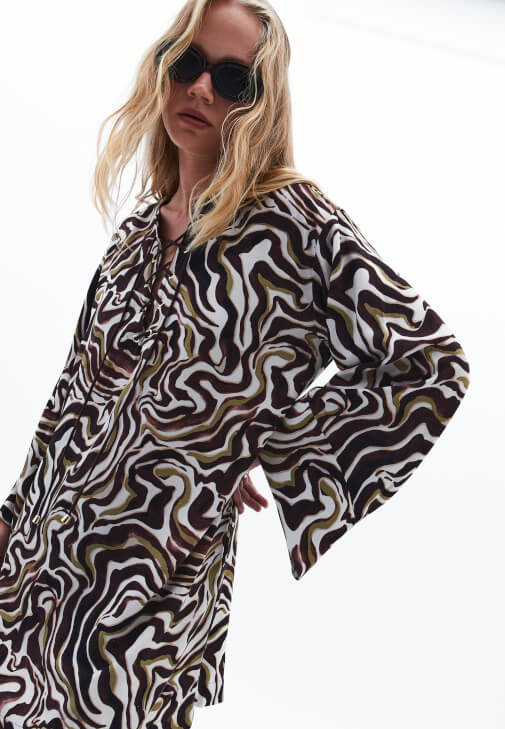 Keten Karışımlı Elbise ve Topuklu Terlik Kombini