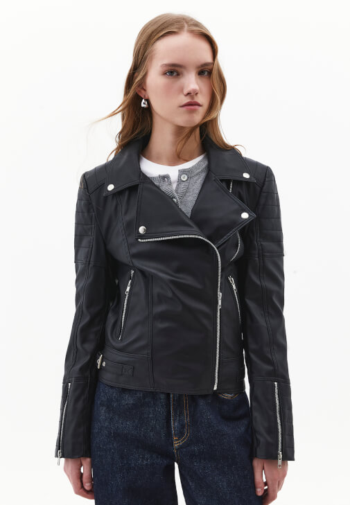 Fermuarlı Deri Ceket ve Pantolon Kombini