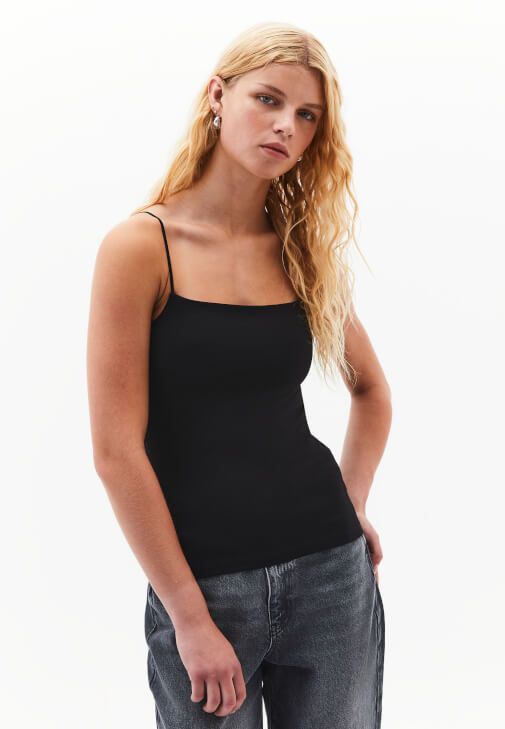 Modal Atlet ve Mom-Fit Pantolon Kombini