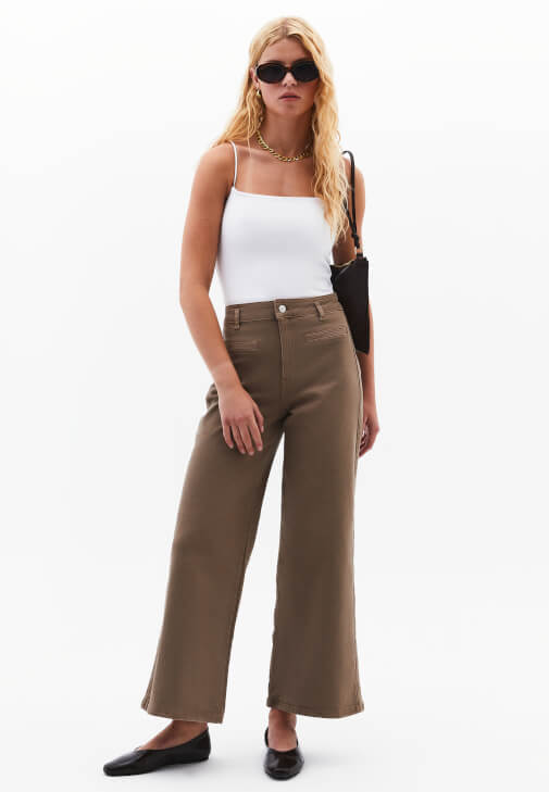 Modal Askılı Atlet ve Wide-Leg Pantolon Kombini