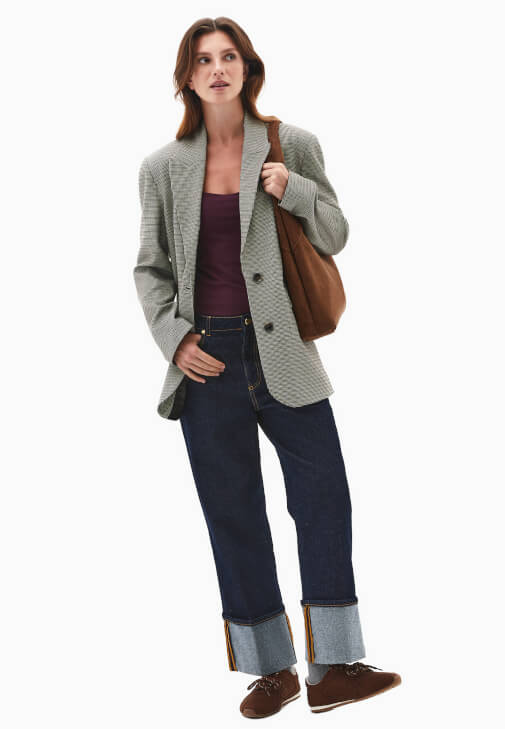 Modal Atlet ve Straight-Fit Denim Kombini