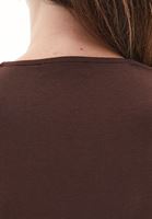 Bayan Kahverengi Modal Kare Yaka Tişört