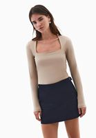 Bayan Bej Modal Kare Yaka Tişört