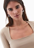 Bayan Bej Modal Kare Yaka Tişört