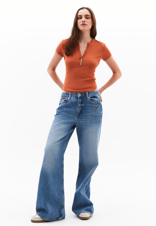 Modal Tişört ve Wide-Leg Pantolon Kombini