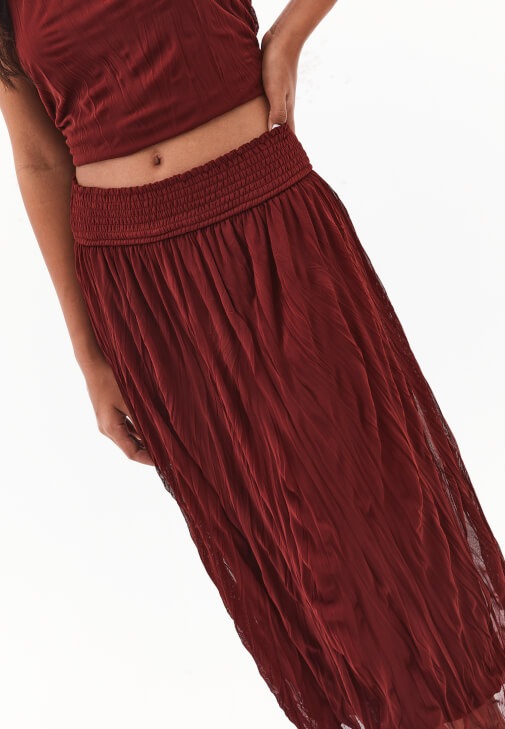 Midi Etek ve Bağlama Detaylı Bluz Kombini