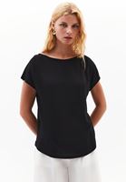 Bayan Siyah Modal Bot Yaka Tişört 