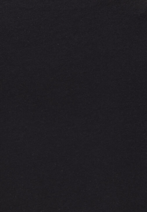 Modal Tişört ve Keten Bermuda Şort Kombini