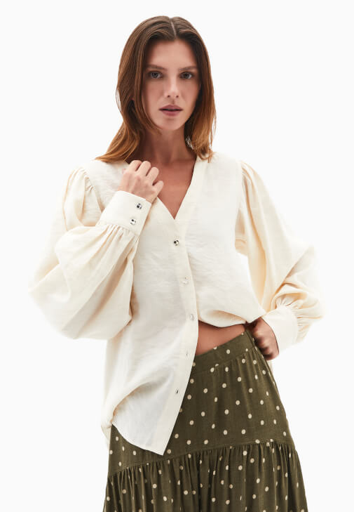 Modal Gömlek ve Desenli Etek Kombini