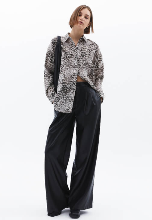 Modal Gömlek ve Vegan Pantolon Kombini