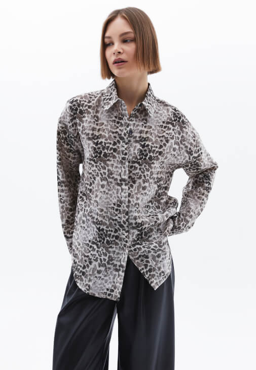 Modal Gömlek ve Vegan Pantolon Kombini