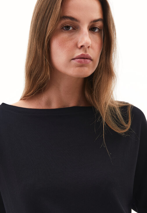 Modal Kazak ve Straight-Fit Pantolon Kombini