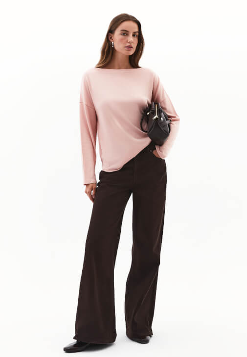 Bot Yaka Kazak ve Wide-Leg Denim Kombini