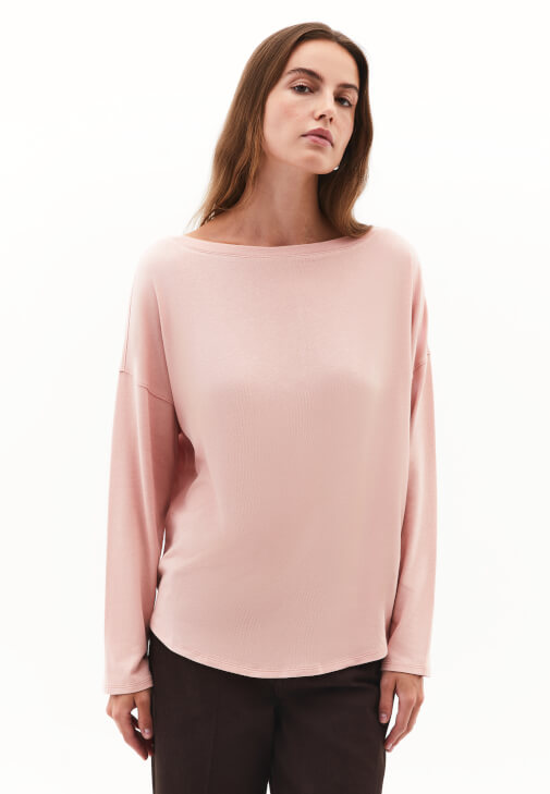 Bot Yaka Kazak ve Wide-Leg Denim Kombini