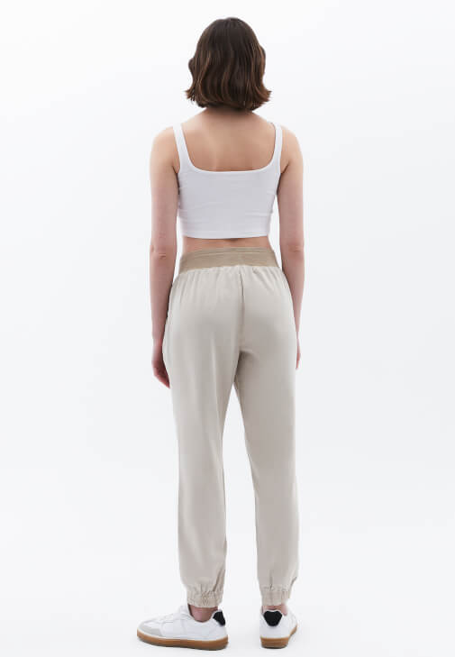 Tencel Jogger Pantolon ve Crop Atlet Kombini