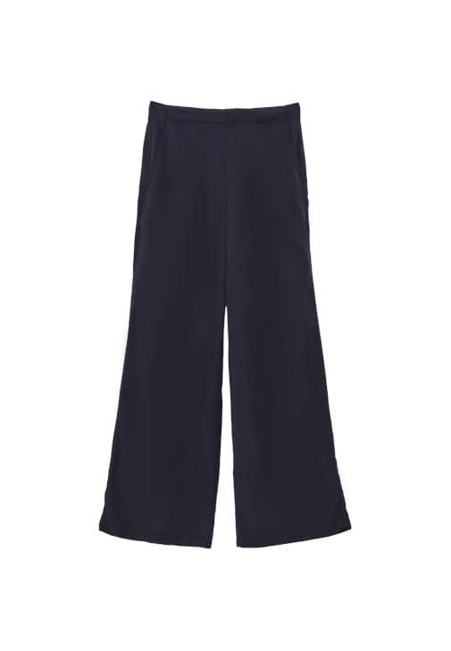 Tencel Pantolon ve V Yaka Tişört Kombini