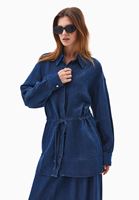 Bayan Mavi Kuşak Detaylı Denim Gömlek (TENCEL™ )